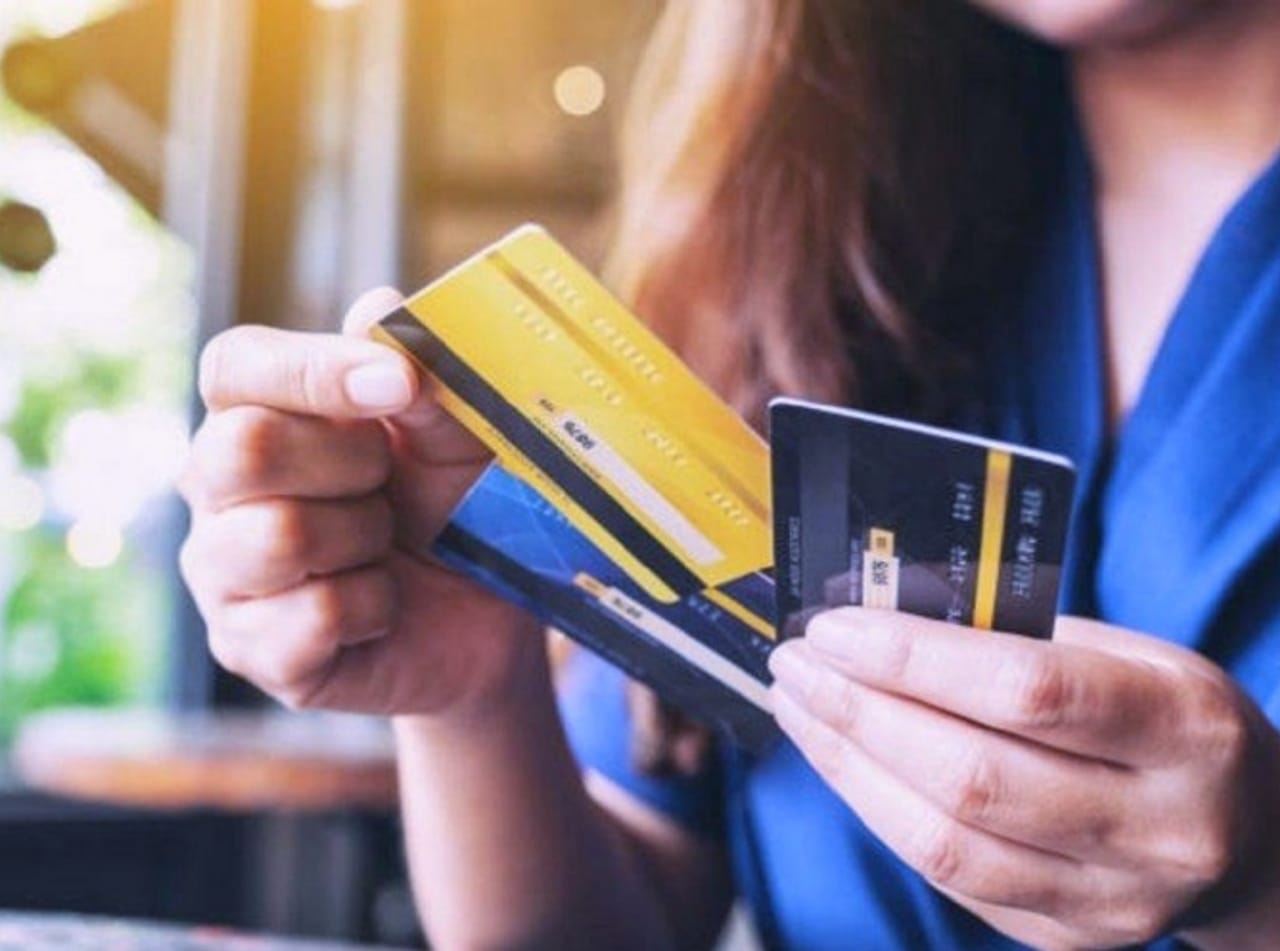 Credit Card Debt : कर्ज के जाल से ये 3 तरीके निकालेंगे आपको बाहर