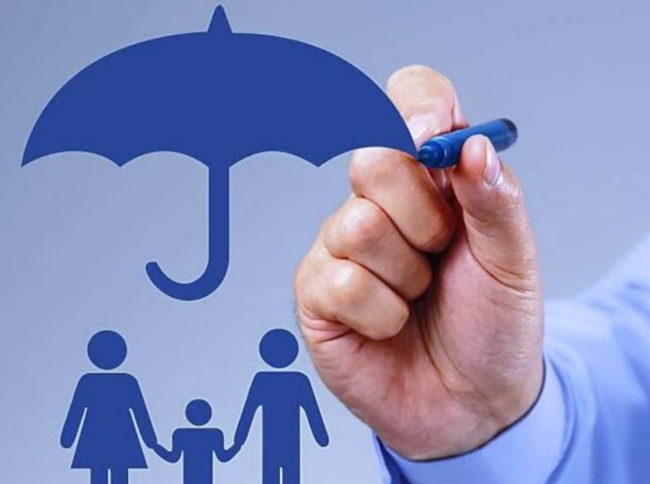 Term Insurance : जानें कितना होना चाहिए इंश्योरेंस कवर