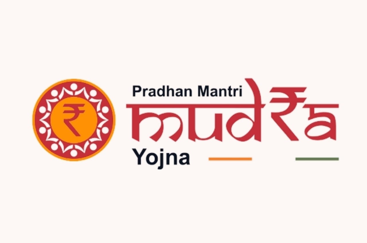 PM Mudra Yojana : आपका बिजनेस बढ़ाने के लिए सरकार दे रही 10 लाख तक का लोन