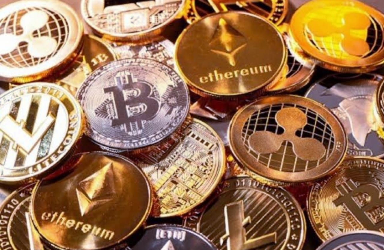 Crypto Currency Investment पर सोच रहे हैं ? बजट 2022 आने दें…