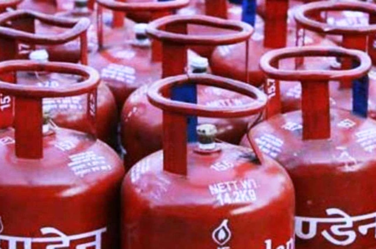 अगर नही मिल रही है LPG पर सब्सिडी आज ही उठाएं ये कदम, खाते में आ जाएगा पैसा