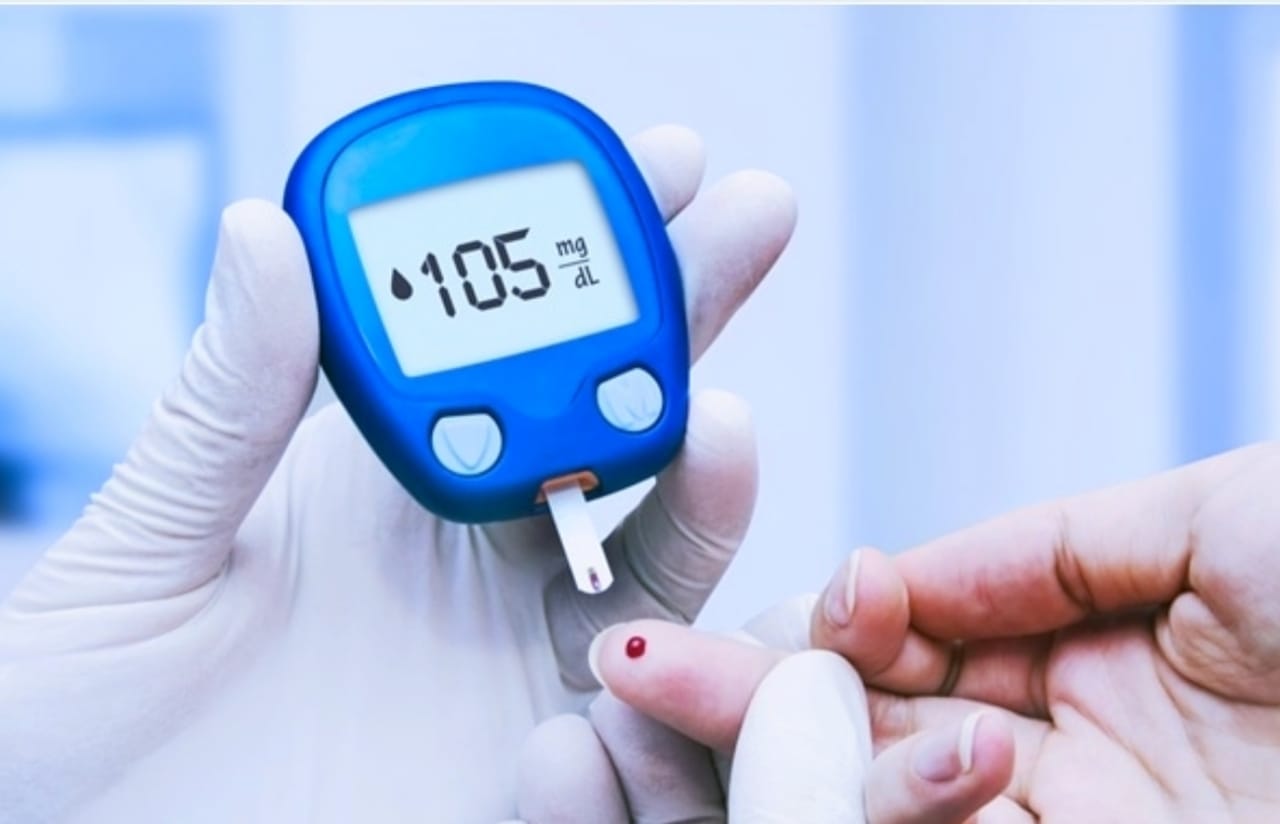 Diabetes : अगर आप भी शुगर के मरीज हैं और कर रहें है महसूस कमजोरी, तो करें ये काम…