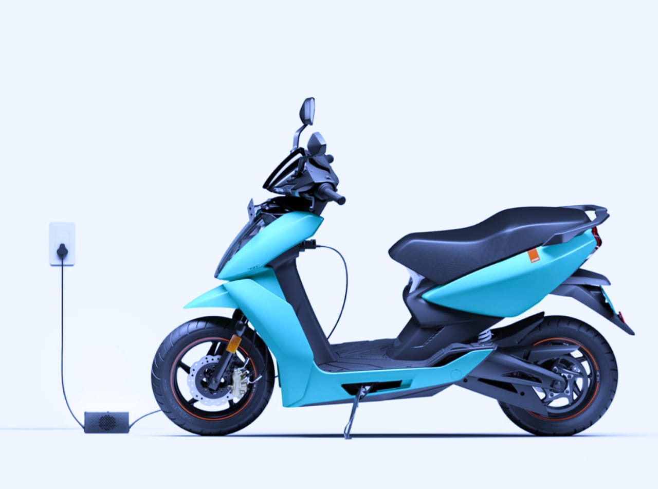 Electric Scooter : 14 हजार रुपए देकर लें आएं Ather 450X इलैक्ट्रिक स्कूटर, जानें कितनी होगी EMI