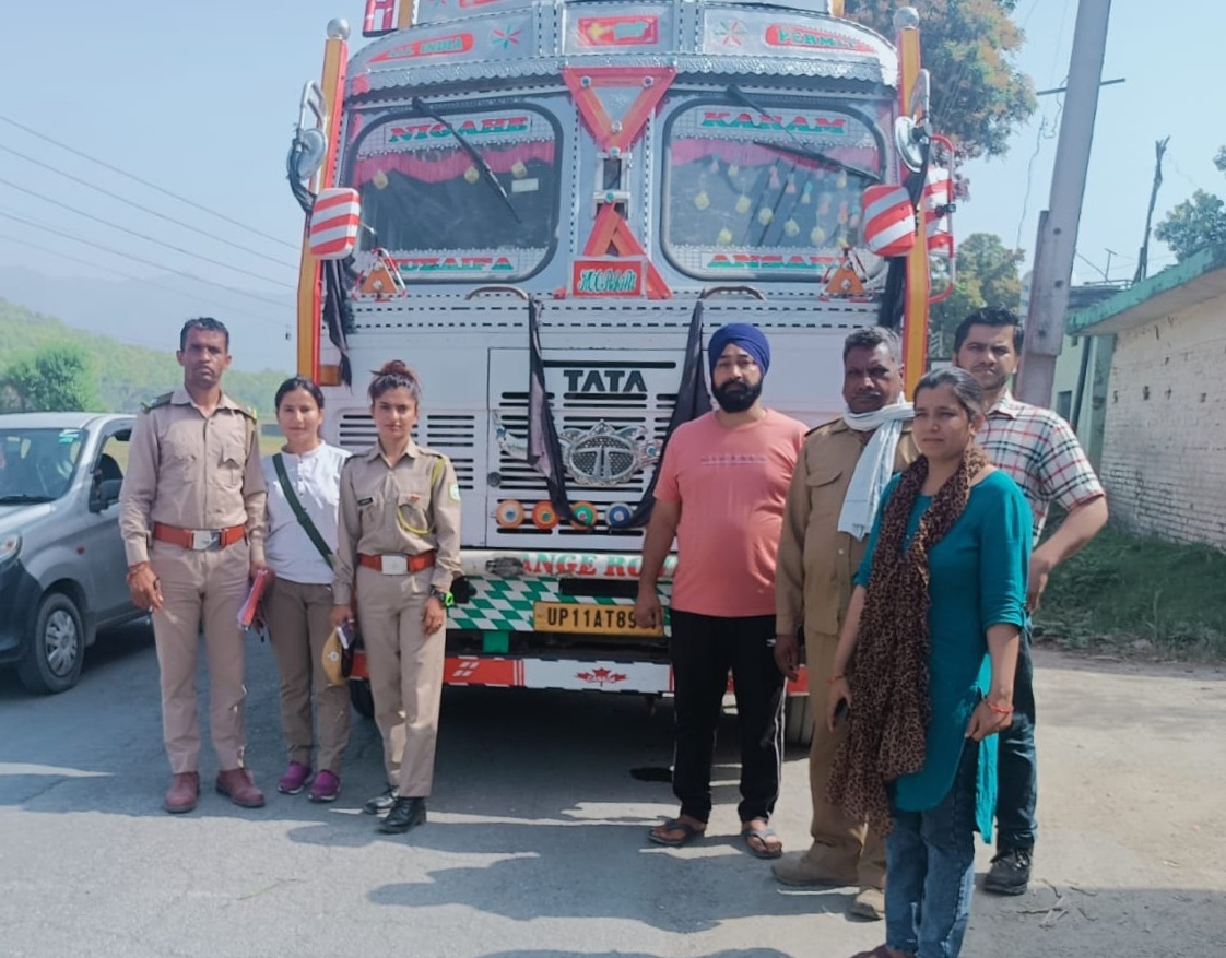 पांवटा साहिब में अवैध खनन पर वन विभाग की कार्रवाई, दो वाहन जब्त कर वसूला…