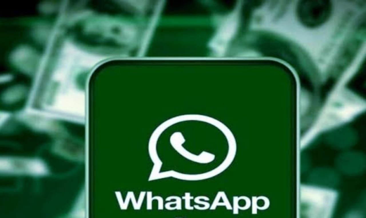 WhatsApp New Features: अब बिना रुकावट के करें व्हाट्सएप पर बातचीत नहीं ले पाएगा कोई स्क्रीनशॉट, जानिए क्या है खासियत..