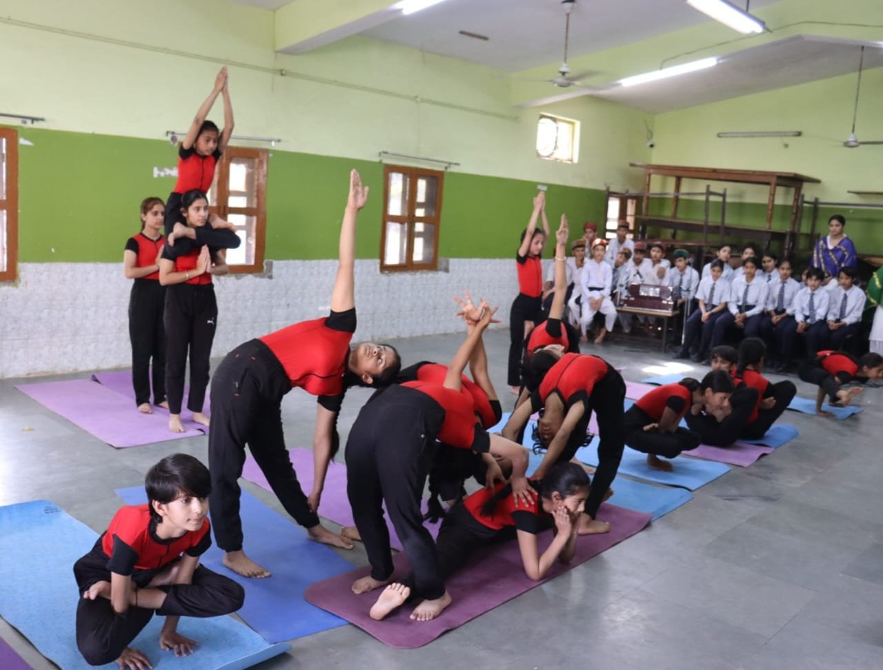 सिरमौर में हिमाचल दिवस की तैयारियां जोरों पर उपमुख्यमंत्री मुकेश अग्निहोत्री करेंगे ध्वजारोहण