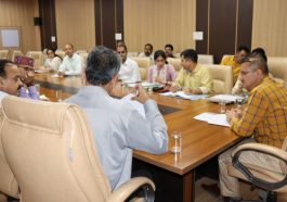 Sirmour News: फारेस्ट क्लीयरेंस के मामलों पर डीसी सिरमौर सुमित खिमटा ने अधिकारियों को दिए ये कड़े निर्देश