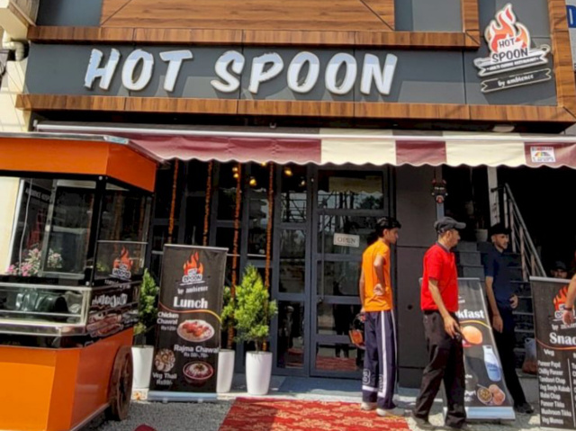 Paonta Sahib: शहर में फैमिली रेस्टोरेंट की कमी को पूरा करेगा Hot Spoon! किफायती दामों पर परोसे जाएंगे लज़ीज़ पकवान! एक बार आएंगे तो बार बार आएंगे...