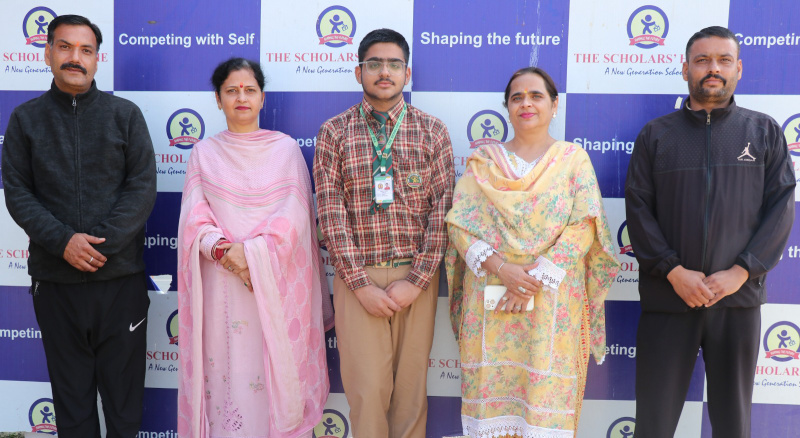 Paonta Sahib: राष्ट्रीय स्तर की शतरंज की प्रतियोगिता के लिए तमिलनाडु जाएगा स्कॉलर्स होम स्कूल का चिराग