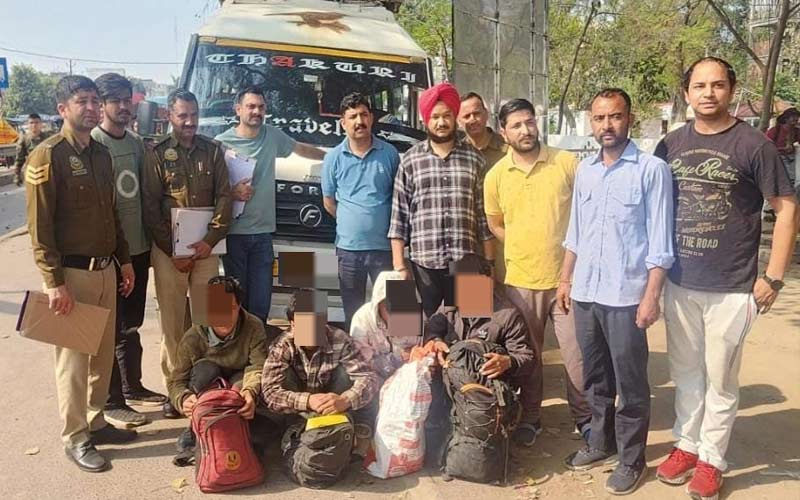 Sirmour News: पुलिस ने सुलझाई चोरी की गुत्थी! UP से चार आरोपी काबू