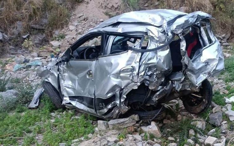 Himachal Accident: सड़क हादसे ने लील ली एक और जान! गाड़ी के खाई में गिरने से व्यक्ति की मौत