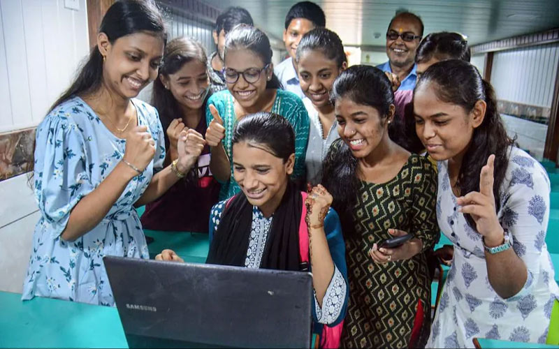 HP Board 10th Result: आज इतने बजे जारी होगा 10वीं कक्षा का रिजल्ट! यहां करें चेक HP Board 10th Result: आज इतने बजे जारी होगा 10वीं कक्षा का रिजल्ट! यहां करें चेक