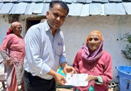 Lok Sabha Election: पहले दिन 164 मतदाताओं ने घर से डाला वोट! मोबाइल पोलिंग टीमों ने करवाया मतदान