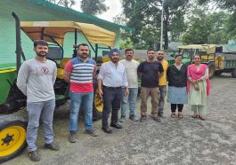 Sirmour News: गिरी नदी में अवैध खनन करते पकड़े पांच ट्रैक्टर! वसूला लाखों का जुर्माना