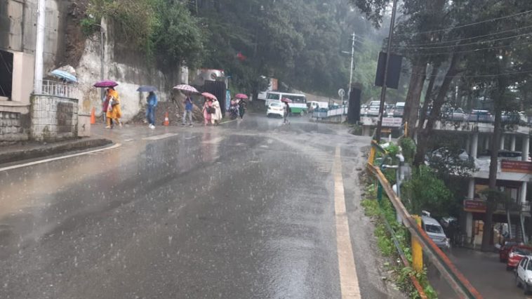 Himachal Weather: हिमाचल में चार दिन तक बारिश-बर्फबारी! शीतलहर और कोहरे का भी अलर्ट