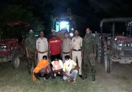 HP News: रात के अंधेरे में चल रहा था अवैध खनन! पुलिस ने छापेमारी कर पकड़े तीन वाहन