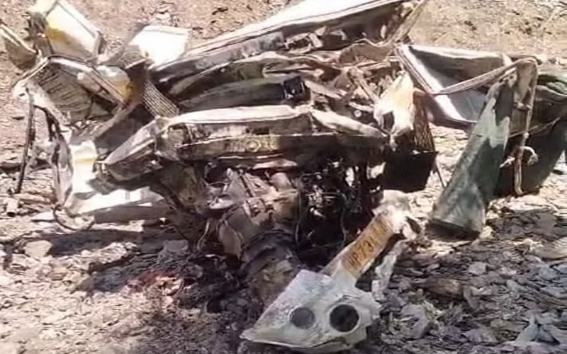 Himachal Accident: सड़क से लुढ़क कर गहरी खाई में गिरी जीप! चालक ने गवाई जान