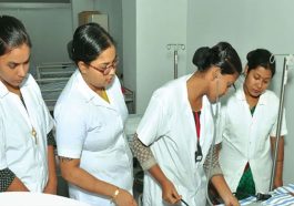 Nursing Officer: सेना में 12वीं पास के लिए नर्सिंग ऑफिसर बनने का मौका! 220 पदों पर निकली भर्ती