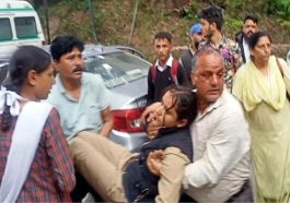 Himachal Latest News: सरकारी स्कूल के 20 बच्चों की एक साथ बिगड़ी तबीयत! मची अफरा-तफरी