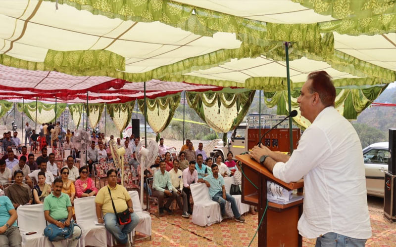 Sirmour News: नाहन में मतदान पार्टियों को करवाया मतदान पूर्वभ्यास! अधिकारियो को बांटे विधानसभा क्षेत्र