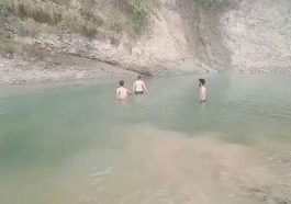 Himachal Latest News: दोस्तों के साथ खड्ड में नहाने गए 17 वर्षीय किशोर की मौत! घर का बुझा इकलौता चिराग