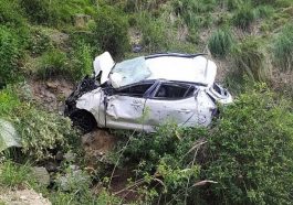 Himachal Accident: सड़क से लुढ़क कर 200 मीटर खाई में गिरी कार! हादसे में व्यक्ति की मौत