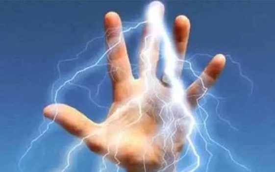 Himachal News Alert: कंपनी में करंट की चपेट में आया हेल्पर! अस्पताल ले जाते हुई मौत