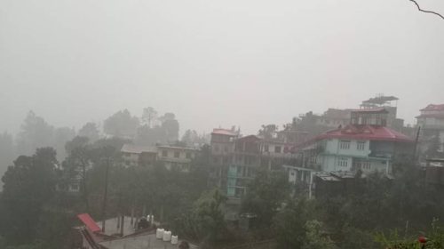 Himachal Weather: हिमाचल में 5 दिनों तक भारी बारिश की चेतावनी! येलो अलर्ट जारी