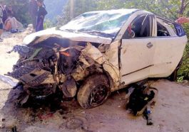 Himachal Accident: देव कमरुनाग के दर्शनों को जा रहे श्रद्धालुओं की गाड़ी दुर्घटनाग्रस्त! चालक गंभीर घायल