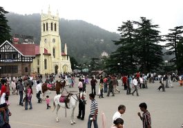 Tourist in Himachal: हिमाचल में उमड़ी सैलानियों की भीड़! होटलों में 80 फ़ीसदी से अधिक ऑक्यूपेंसी