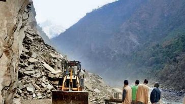 Sirmour News: सिरमौर में अब पहाड़ियों की कटिंग नहीं कर सकेंगे लोग! डीसी ने लगाईं रोक