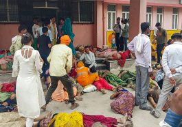 बड़ा हादसा: सत्संग के दौरान भगदड़ में 120 लोगों की मौत! मृतकों में महिलाओं की संख्या ज्यादा