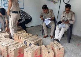 Himachal Crime News: जल शक्ति विभाग के भवन से मिली ठेके से चोरी हुई शराब की पेटियां