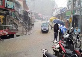 Himachal Weather: हिमाचल में आज से बदल रहा मौसम! तीन दिन भारी बारिश-बर्फबारी का येलो-ऑरेंज अलर्ट