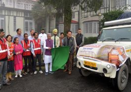 Himachal News: मानसून के चलते कुल्लू के लिए भेजी राहत सामग्री! राज्यपाल ने हरी झंडी दिखाकर वाहनों को किया रवाना