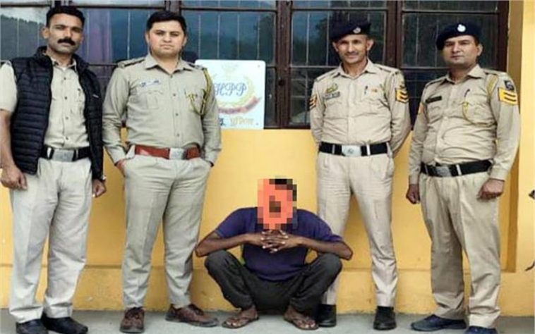 Himachal Crime News: हिमाचल में चरस सहित पकड़ा तस्कर! पुलिस ने ऐसे किया काबू