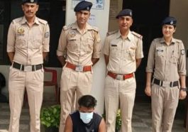 Himachal Crime News: 4 साल की बेटी के साथ वोल्वो बस में चिट्टा बेचने जा रहा था तस्कर! पुलिस ने ऐसे दबोचा