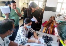 HP News: एचआरटीसी ड्राइवर ने अचानक लगाई ब्रेक! महिला का टूटा दांत, बाजू में भी आई चोटें