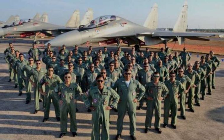 Indian Air Force: इंडियन एयर फोर्स में युवक-युवतियों के लिए निकली भर्ती! 10वीं-12वीं पास को मिलेगा मौका