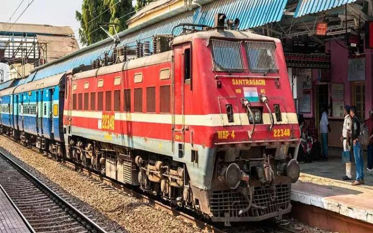 Railway Recruitment: रेलवे में 11558 पदों पर निकली भर्ती! 12वीं पास से ग्रेजुएट तक को मिलेगा मौका