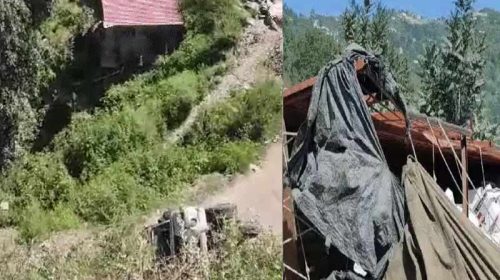 Accident In Himachal: हिमाचल में बेकाबू ट्रक ने 7 वाहनों को रौंदा! मंदिर का गेट व शेड भी तोड़ा