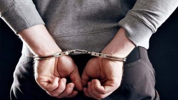 Himachal Crime News: गश्त कर रही पुलिस को देखकर घबराया व्यक्ति! तलाशी ली तो बरामद हुई..