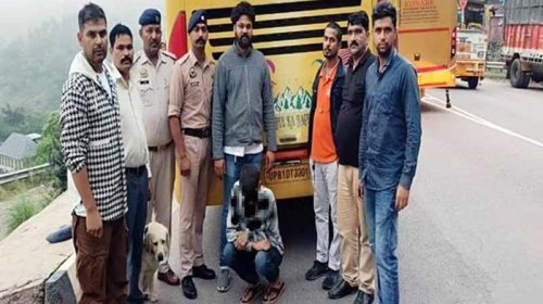 Himachal Crime News: एएनटीएफ सहित पुलिस की बड़ी कार्रवाई! वोल्वो बस से पकड़ी चिट्टे की बड़ी खेप