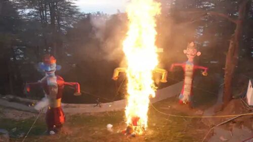 Dussehra: हिमाचल में धूमधाम से मनाया दशहरा पर्व! जगह-जगह जले रावण-कुम्भकर्ण और मेघनाथ के पुतले