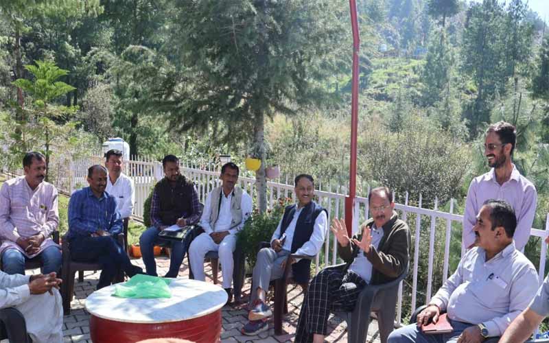 Sirmour News: उद्योग मंत्री हर्षवर्धन चौहान ने शिलाई में सुनी जनसमस्याएं