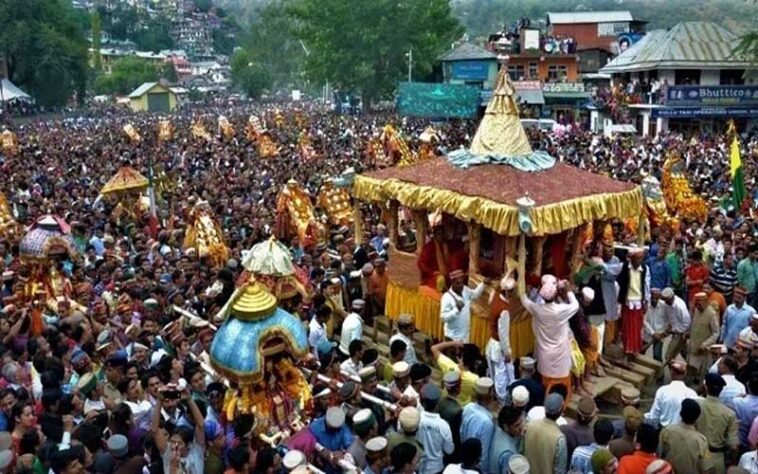 Kullu Dussehra 2024: कल से शुरू होगा अंतरराष्ट्रीय कुल्लू दशहरा! पहुंचेगे सैंकड़ों देवी-देवता, 25 देशों के राजदूत लेंगे भाग