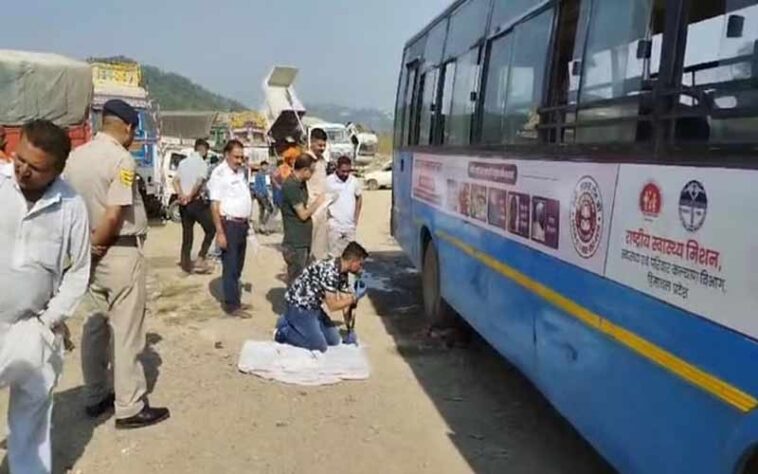 Accident In Himachal: एचआरटीसी बस को बैक करते टायर के नीचे आई डेढ़ वर्षीय निहारिका! दर्दनाक मौत