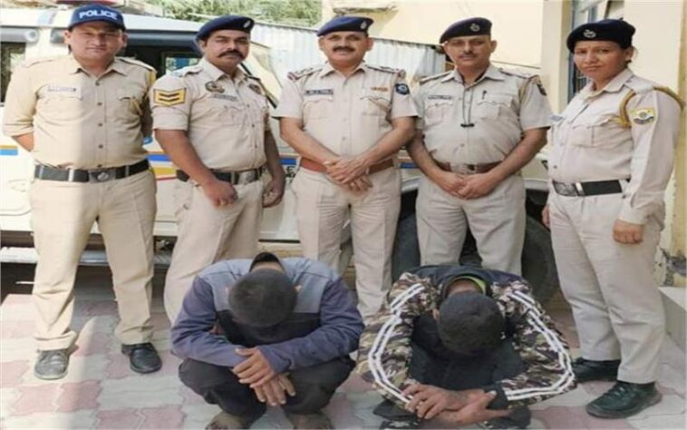 Himachal Crime News: हिमाचल में पुलिस ने नशा तस्करों की तोड़ी कमर! लाखों की हेरोइन सहित दो गिरफ्तार