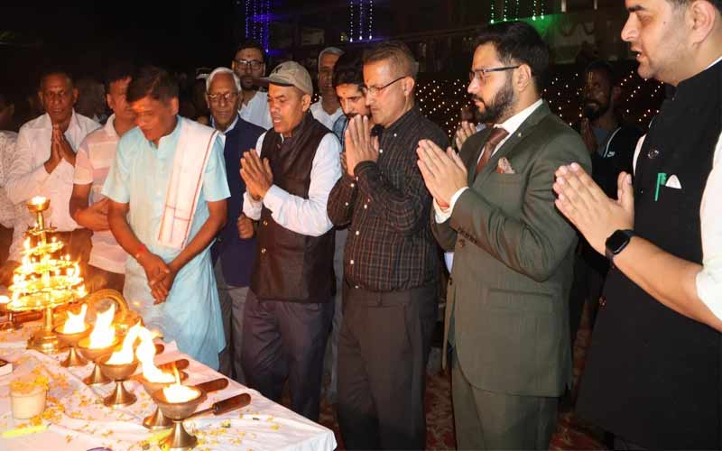 Paonta Sahib: तीन दिवसीय राज्य स्तरीय यमुना शरद महोत्सव शुरू! डीसी ने किया शुभारम्भ