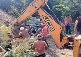 Accident In Himachal: खेत जोतते हादसे का शिकार हुआ ट्रैक्टर! चालक की मौत